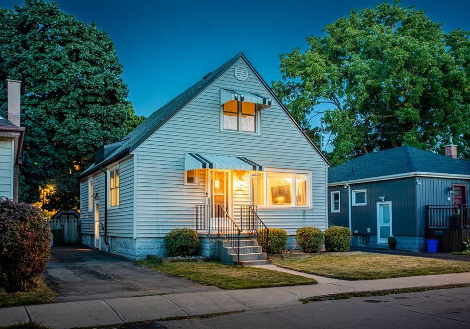19-east-27th-street-hamilton-ontario-x5721138