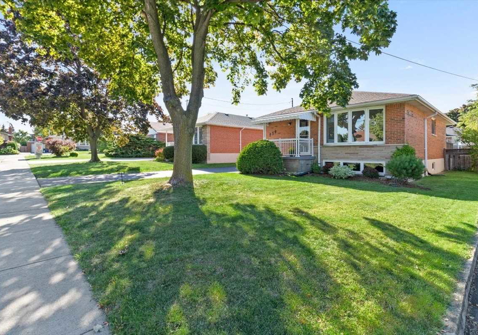259-fernwood-crescent-hamilton-ontario-x5788193