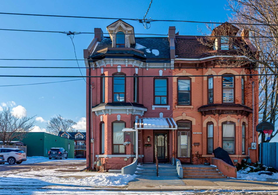 153-bay-street-n-hamilton-ontario-x5895391