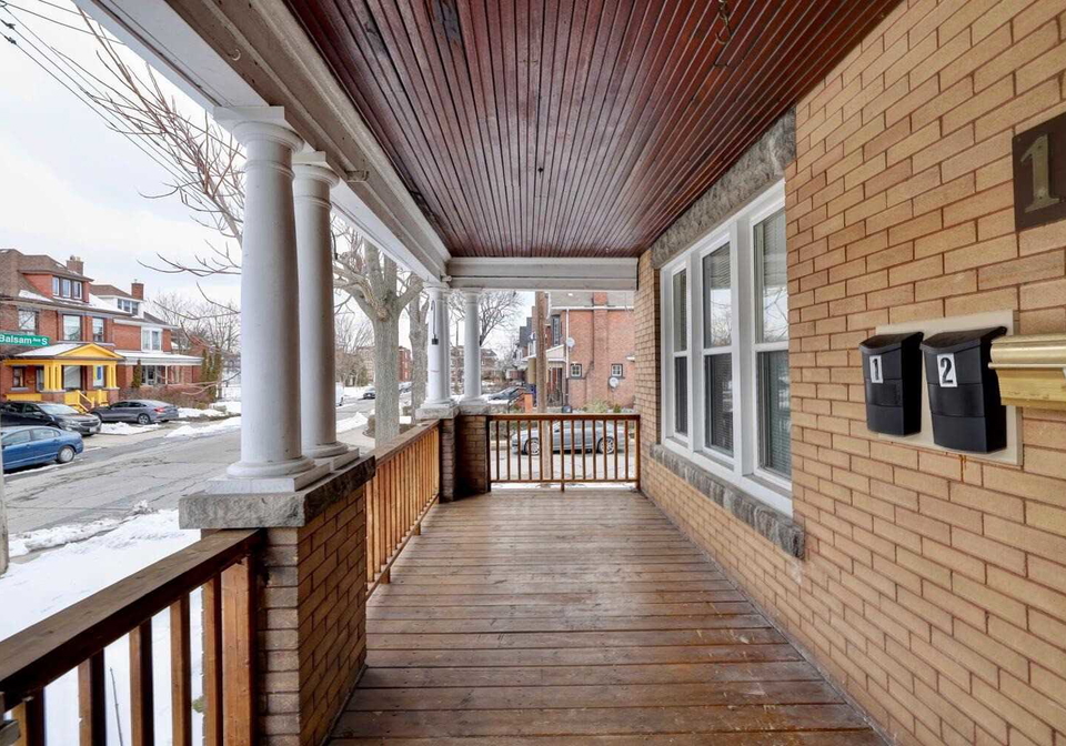 135-balsam-avenue-s-hamilton-ontario-x6015537