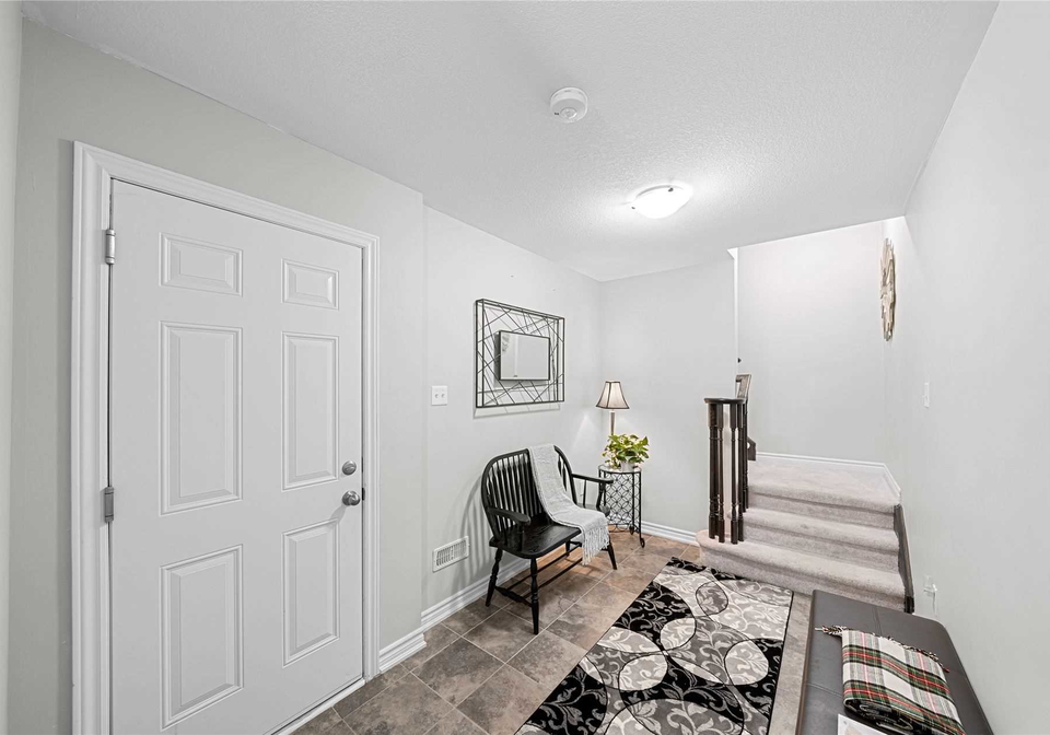20-savage-drive-hamilton-ontario-x6038791