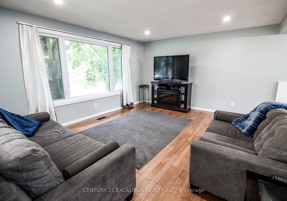 545-hill-street-e-centre-wellington-ontario-x6792040