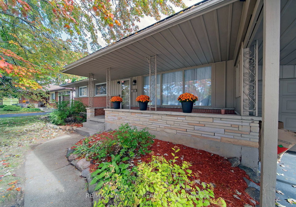 142-vanier-drive-kitchener-ontario-x7247688