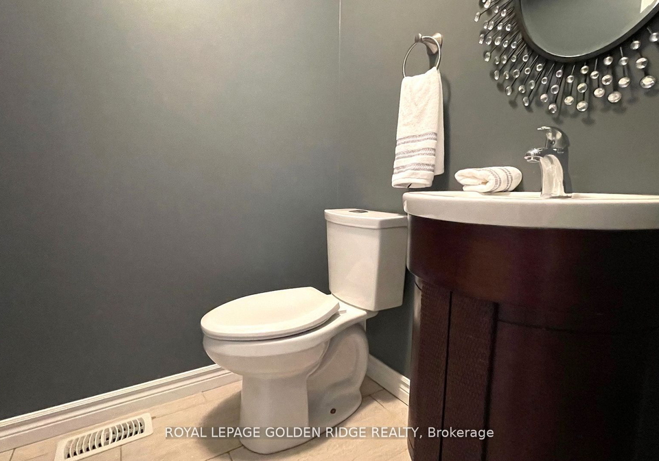 24-lowes-road-e-guelph-ontario-x7342202