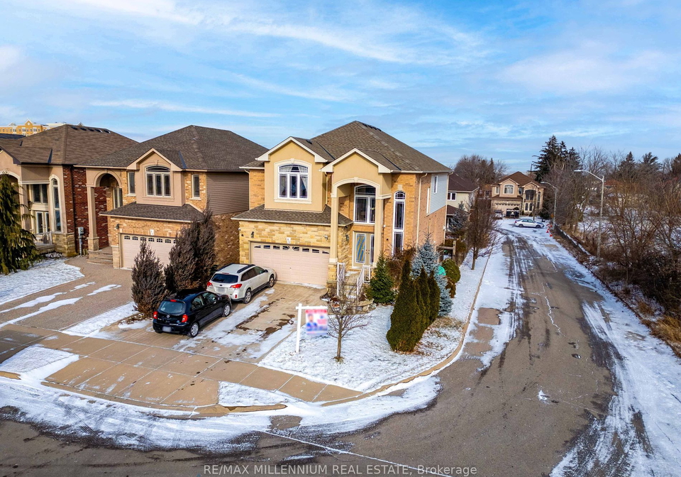 85-onyx-court-hamilton-ontario-x7402918