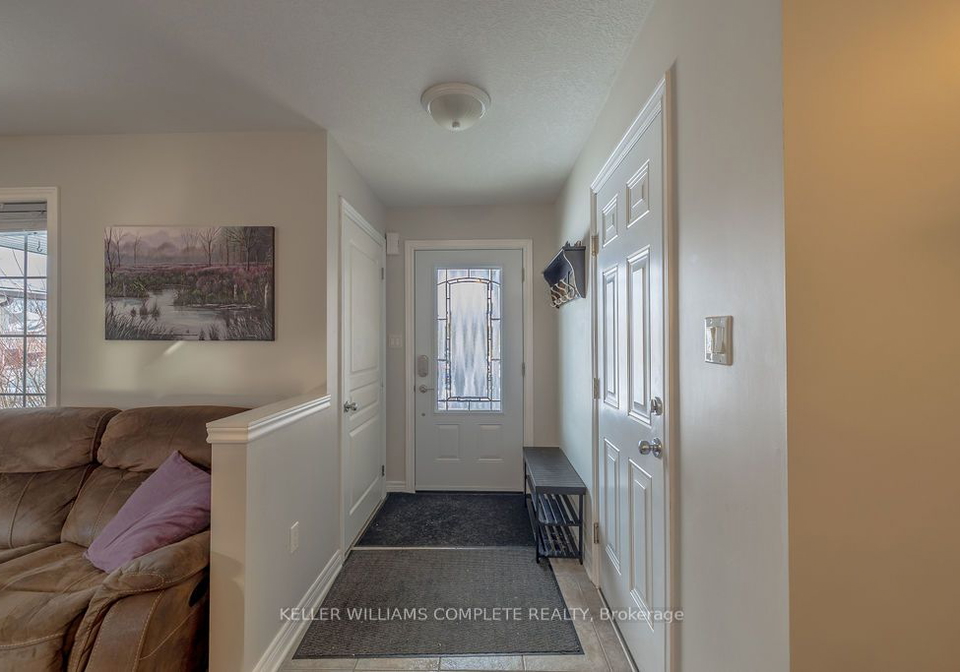 143-anastasia-boulevard-west-lincoln-ontario-x8011094