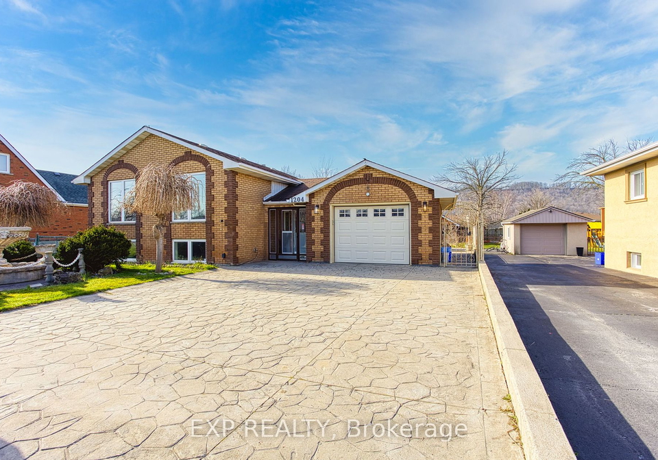 1204-highway-8-hamilton-ontario-x8223340