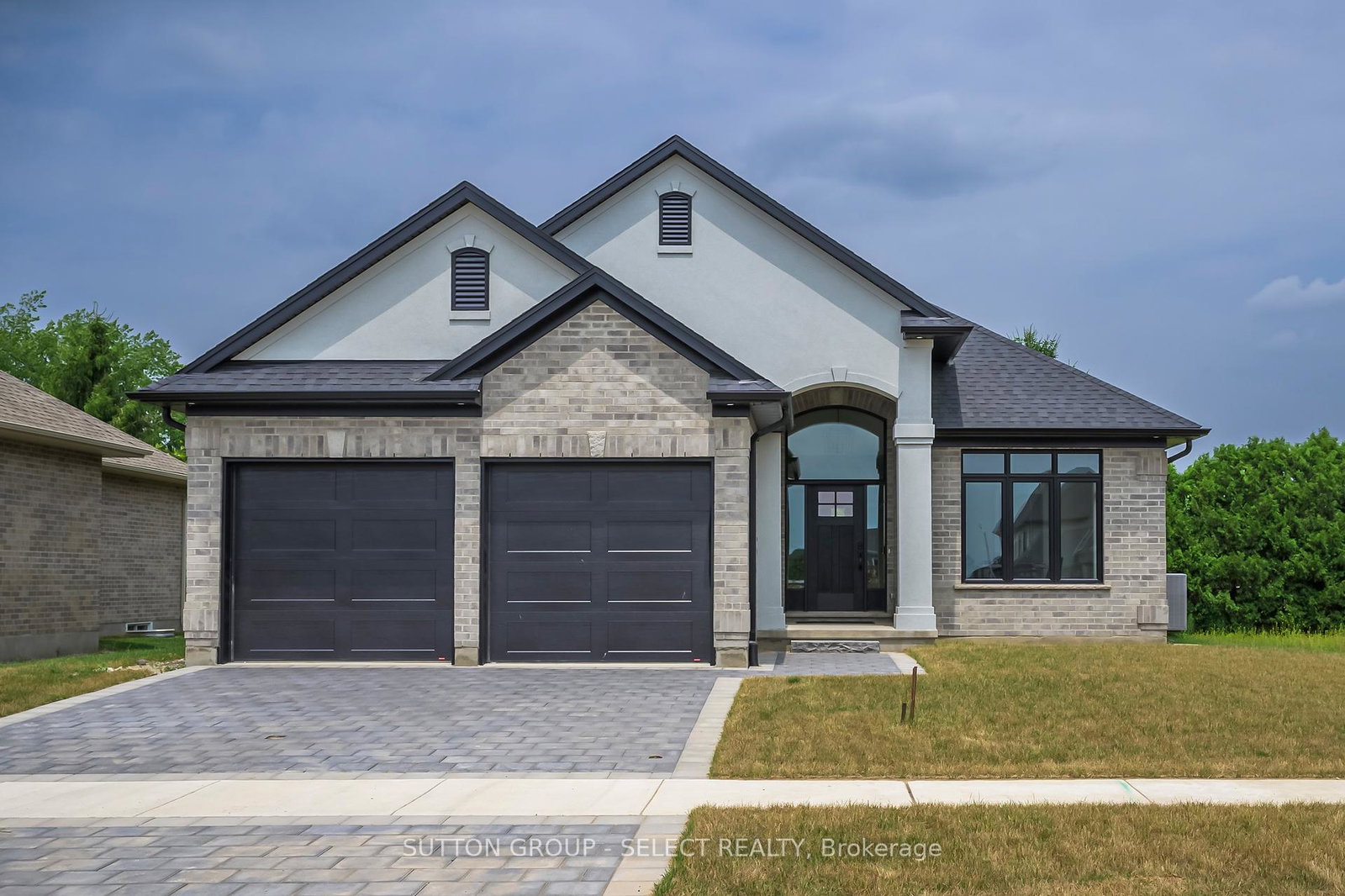 17-spruce-crescent-north-middlesex-ontario-x8331870