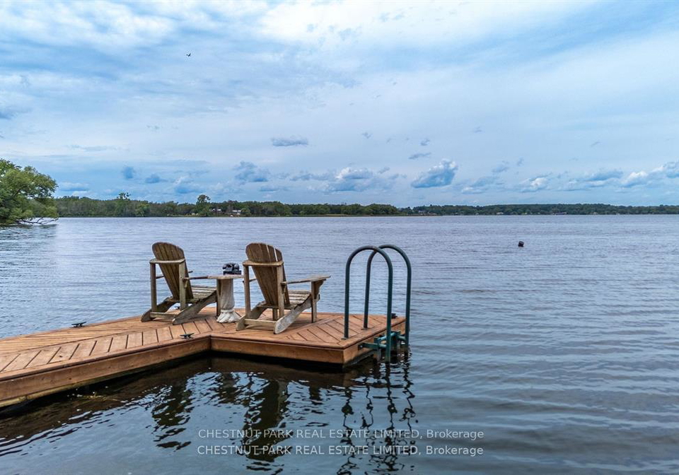296-green-point-lane-e-prince-edward-county-ontario-x9009570