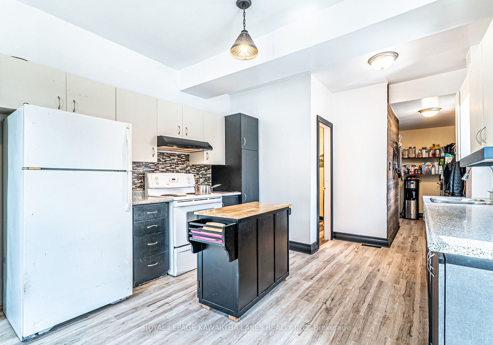 56-elgin-street-kawartha-lakes-ontario-x9012322