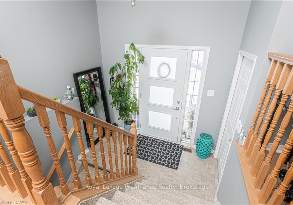 7-ainsley-place-kingston-ontario-x9025834