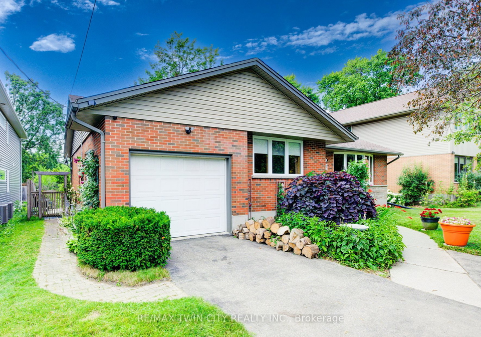 208-montgomery-road-kitchener-ontario-x9032205