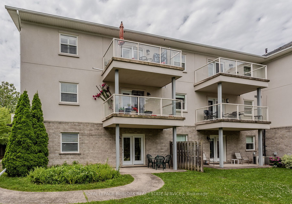 6928-ailanthus-avenue-niagara-falls-ontario-x9045242