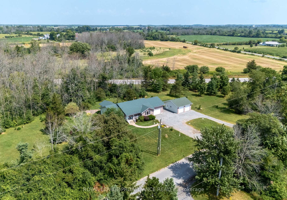 32-pierce-road-prince-edward-county-ontario-x9246230