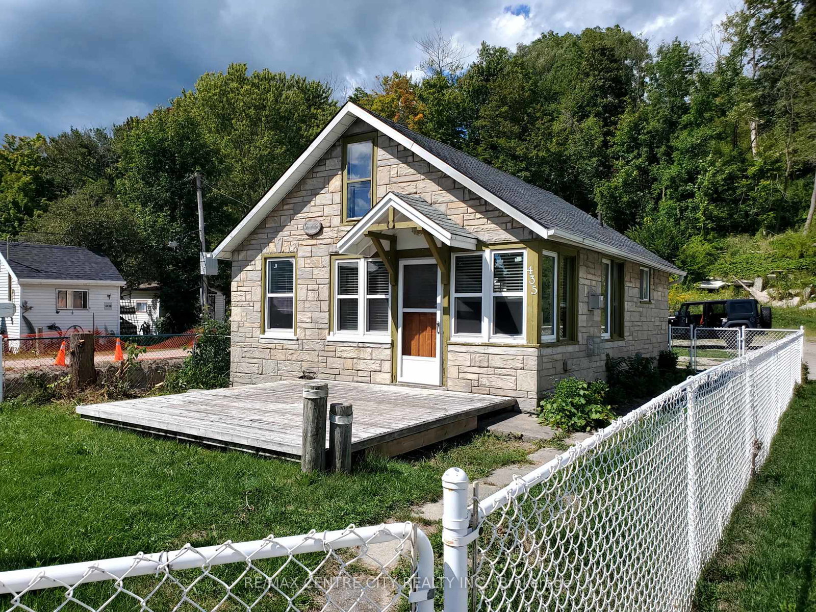 435-edith-cavell-boulevard-central-elgin-ontario-x9256833