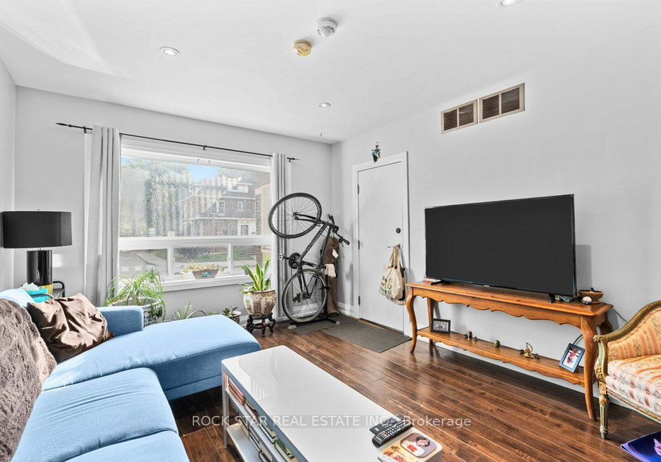 801-main-street-e-hamilton-ontario-x9358770