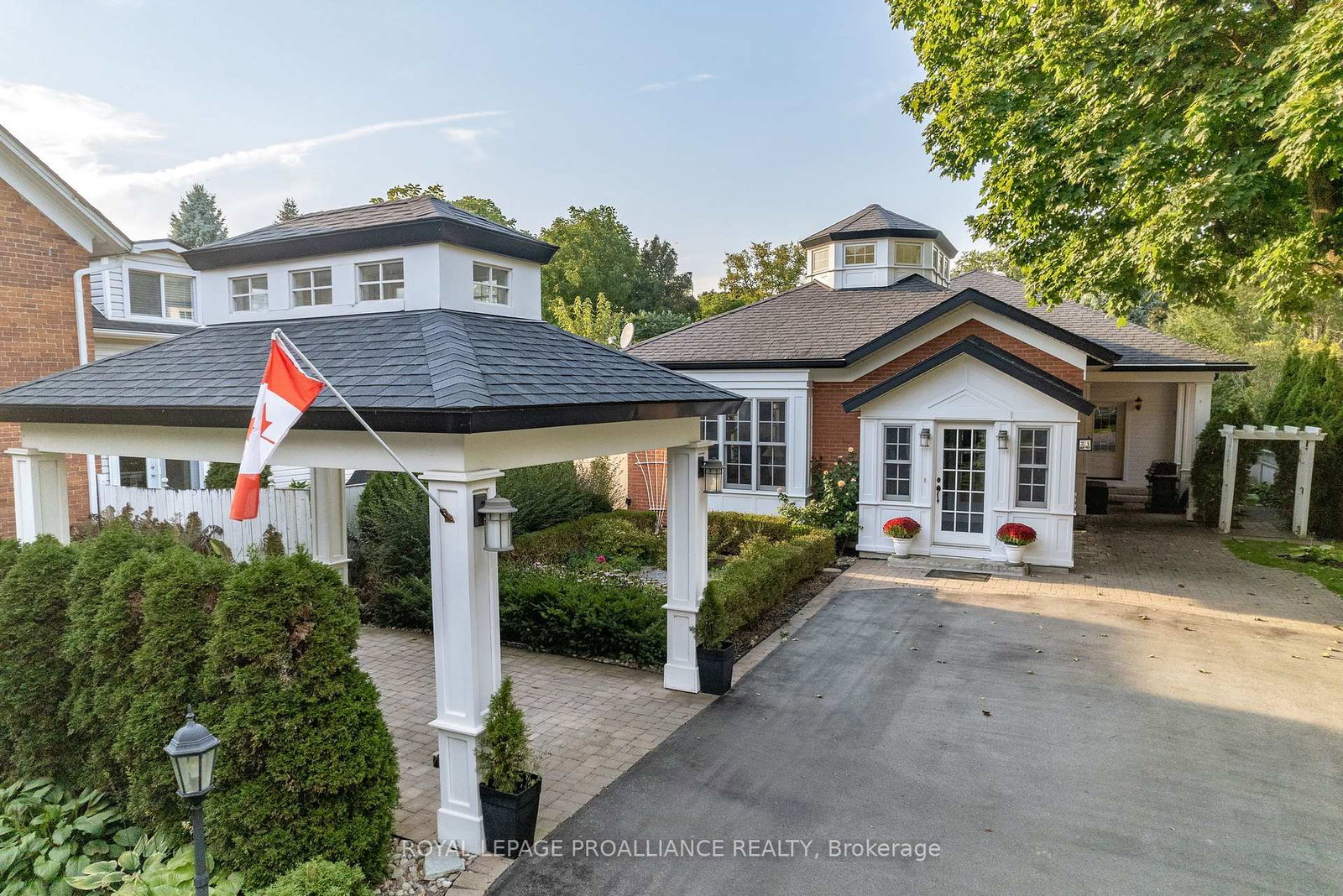 23-main-street-prince-edward-county-ontario-x9369904