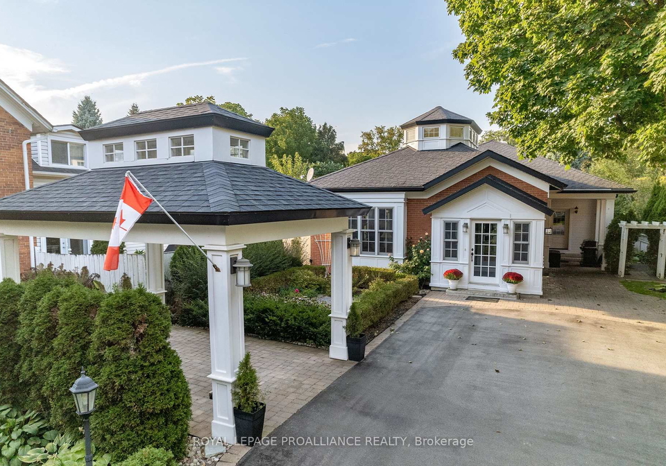 23-main-street-prince-edward-county-ontario-x9369904