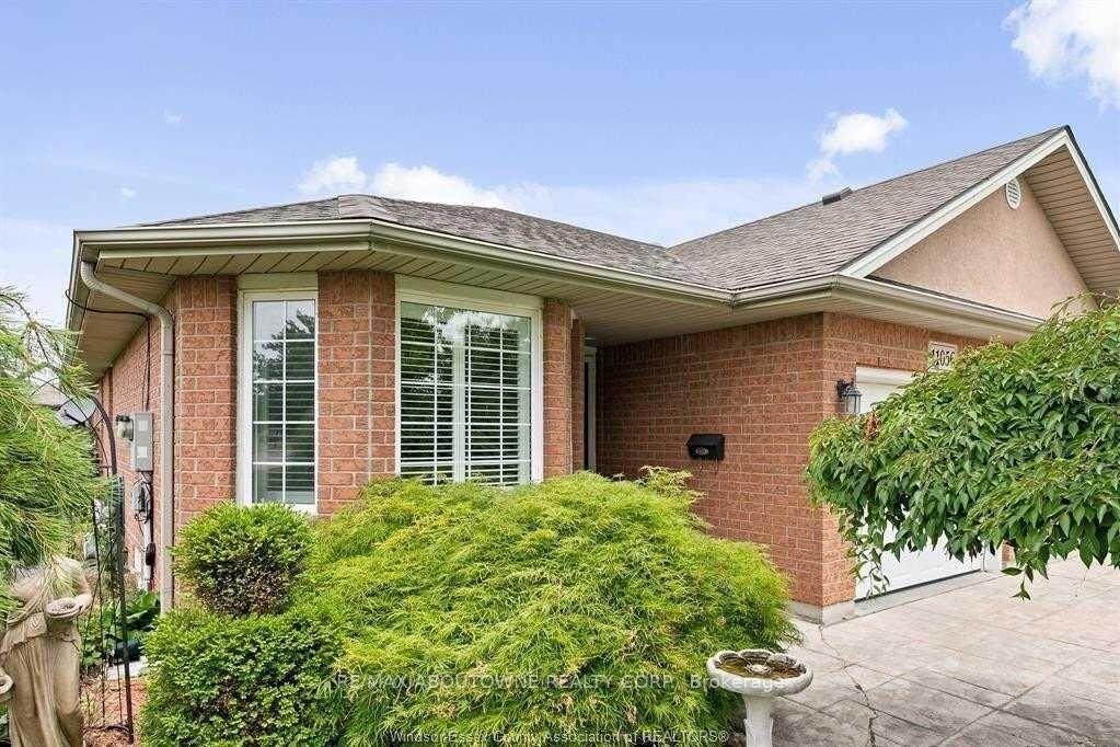 11056-firgrove-drive-windsor-ontario-x9377913
