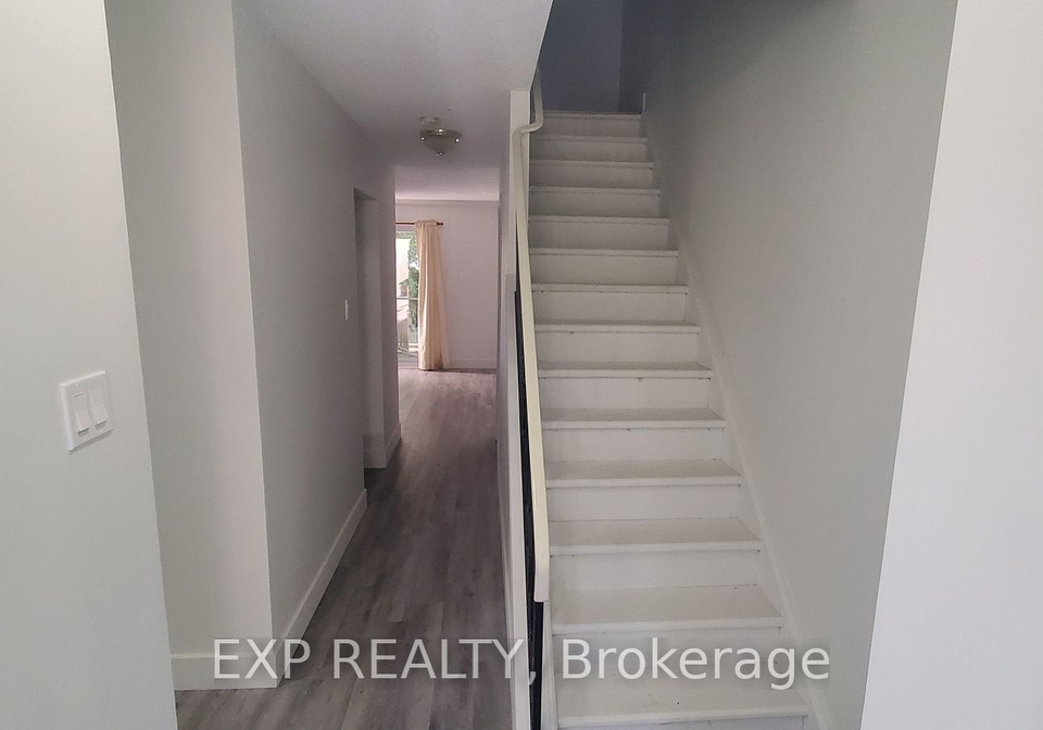 1247-huron-street-london-ontario-x9381322