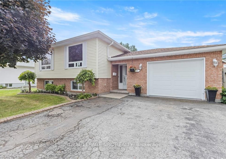 98-ost-avenue-port-colborne-ontario-x9413212
