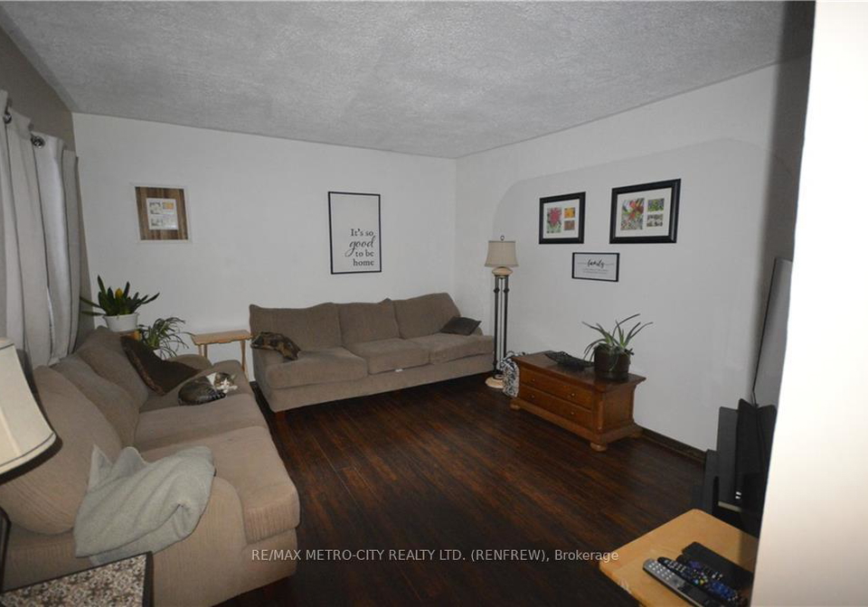 2879-lake-dore-road-north-algona-wilberforce-ontario-x9515460