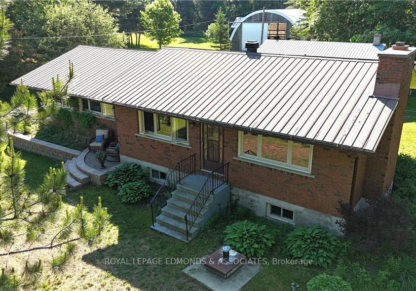 2249-ross-road-laurentian-valley-ontario-x9518447