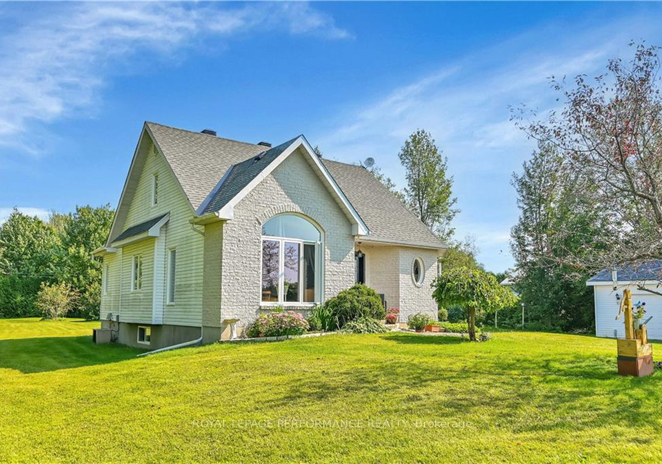 2455-charbonneau-road-champlain-ontario-x9518784