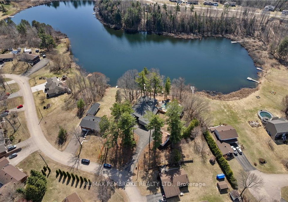17-harris-crescent-whitewater-region-ontario-x9521513